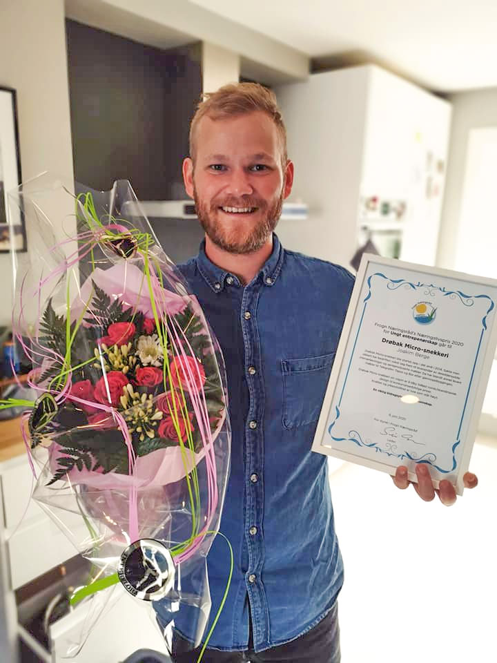 Prisvinner Joakim Berge fra Drøbak Micro-Snekkeri vant FNR prisen for Ungt Entreprenørskap