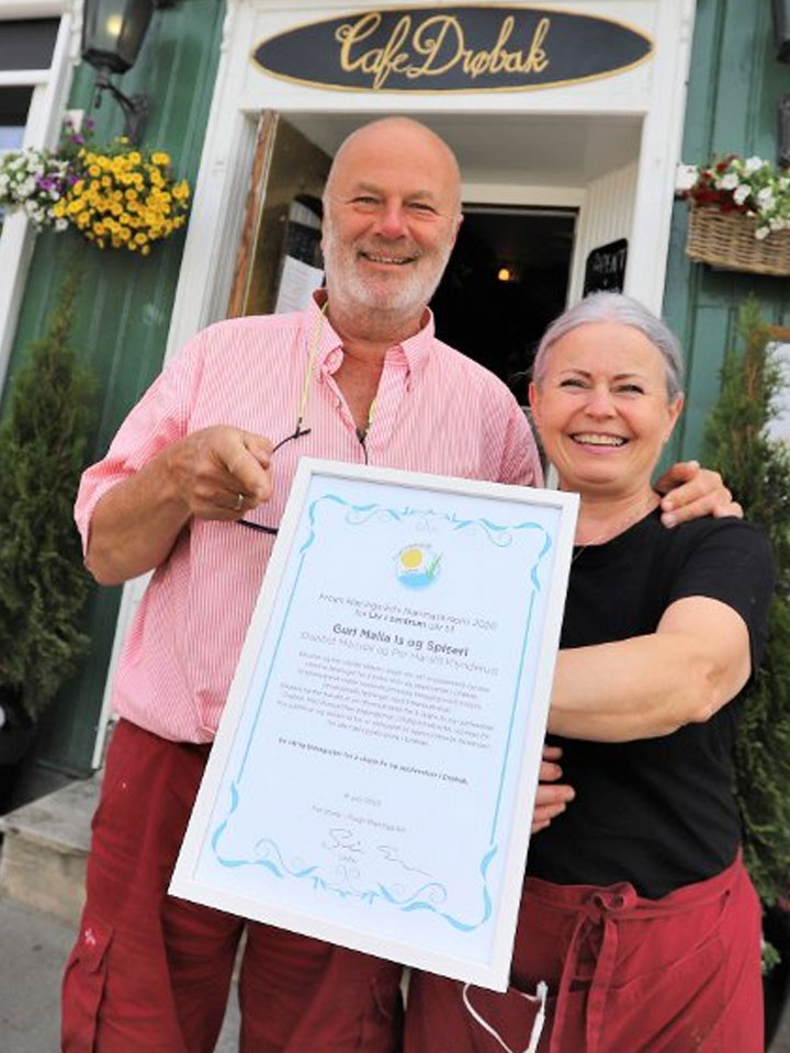 Cafe Drøbak v/Per og Elisabet, fikk prisen for Liv i sentrum